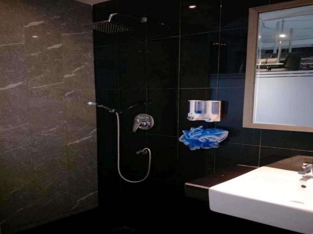 Octopuss Wellness Hotel & Spa Bentayan Екстер'єр фото